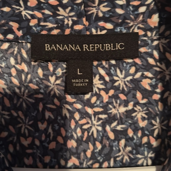 Banana Republic silky blouse - Picture 3 of 4